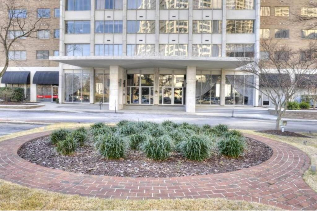 Downtown 1Bd Condo Excellent View! Onsite Parking Lm1704 Atlanta Ngoại thất bức ảnh